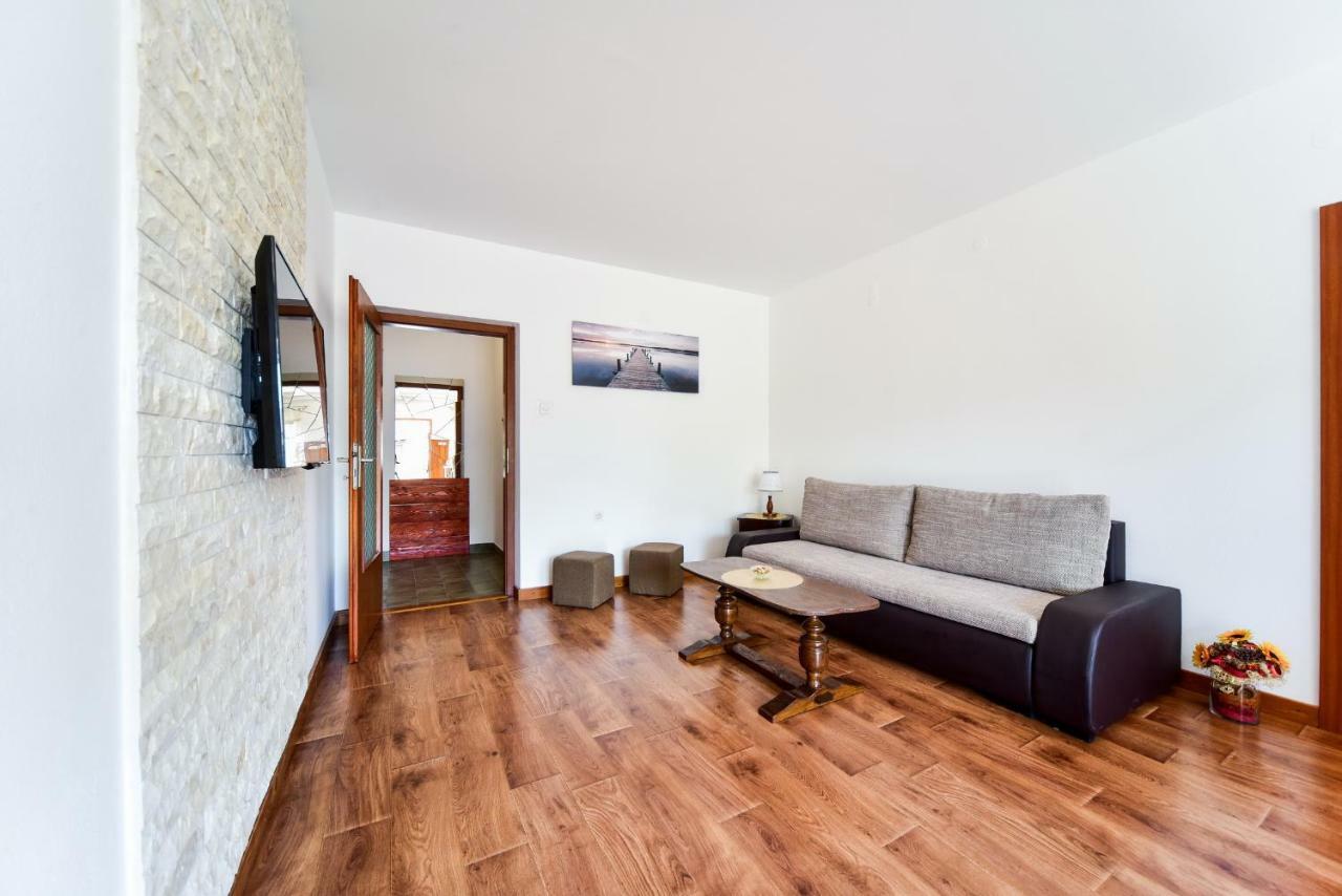 House & Apartment Palaca Donji Zemunik المظهر الخارجي الصورة